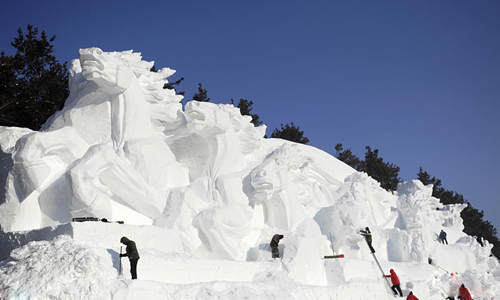 Le panorama de l'oeuvre principale de la Foire de neige